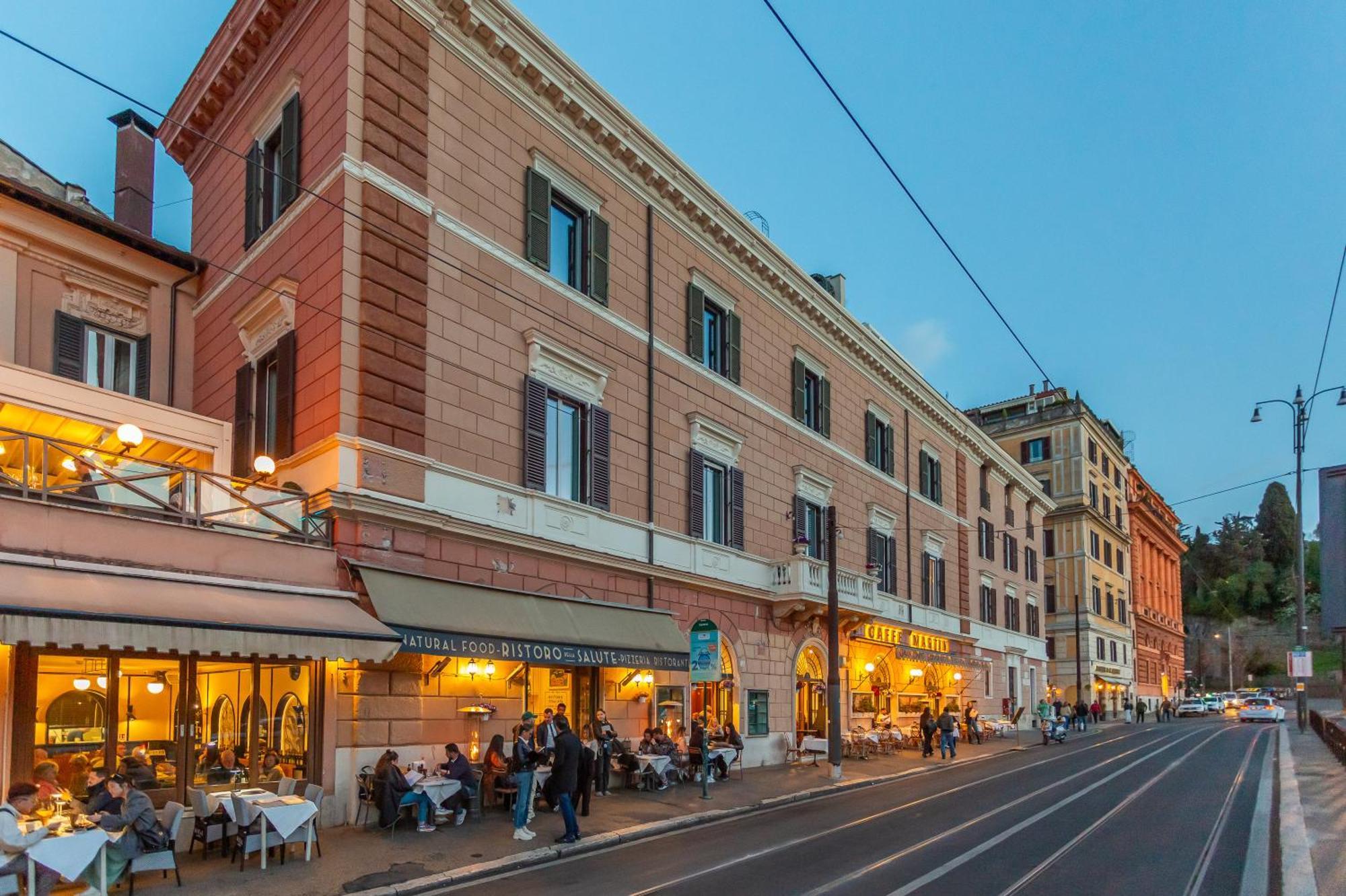 Apartment Iconic With Unique Colosseum View Rom